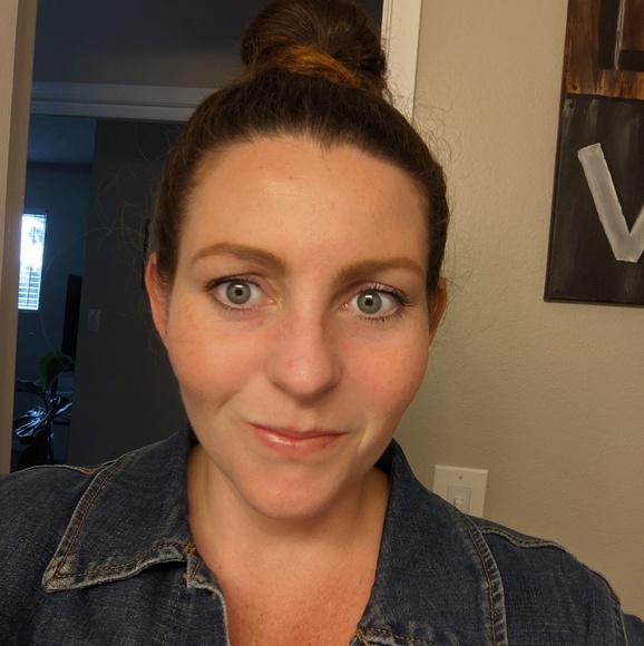 Meet your Posher, Devan - Picture 1 of 1